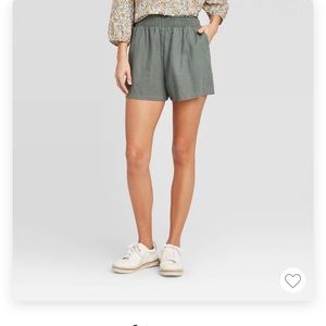 Women’s High Rise Pull-On Shorts- Universal Thread